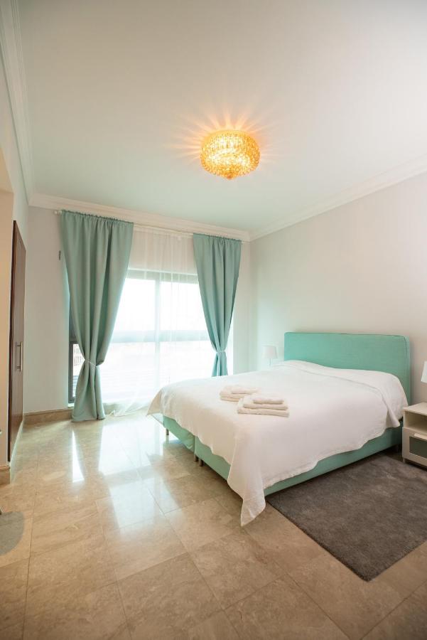Appartamento Gorgeous 2Br In Fairmont Dubai Esterno foto